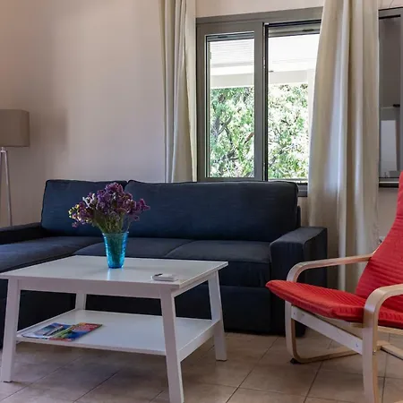 Athina Villa Angon